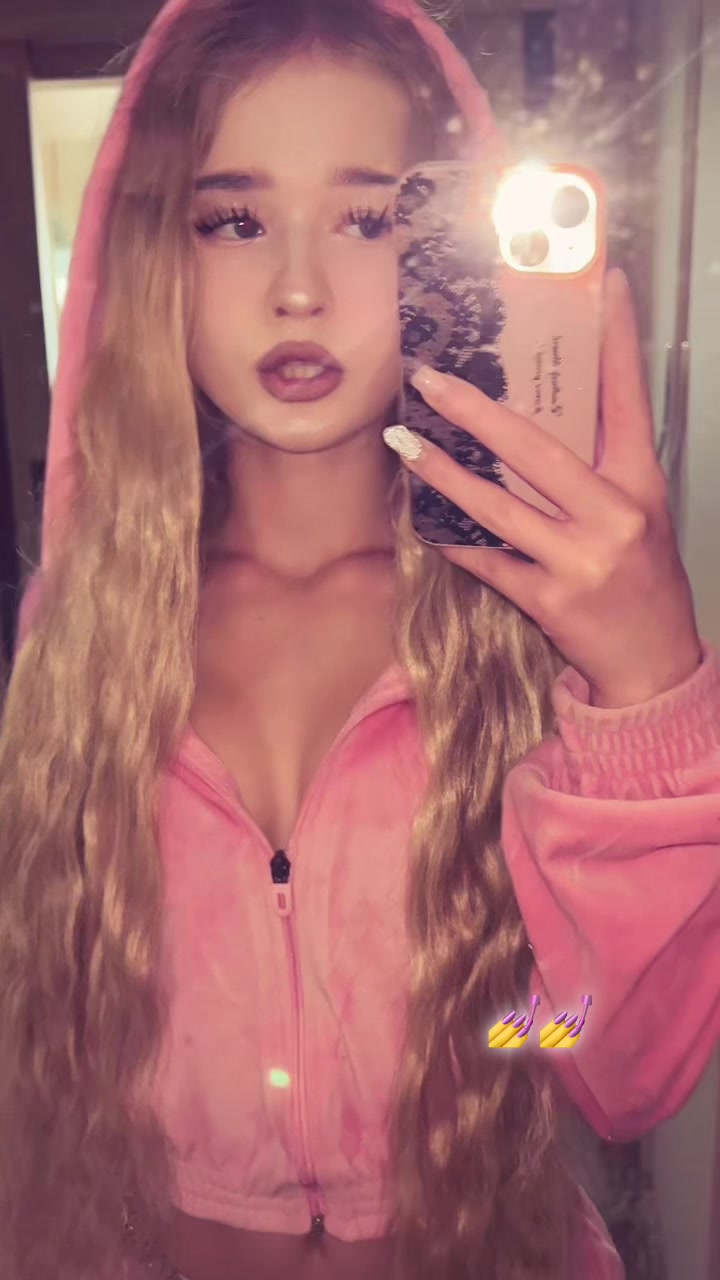 @кася blonde🪽