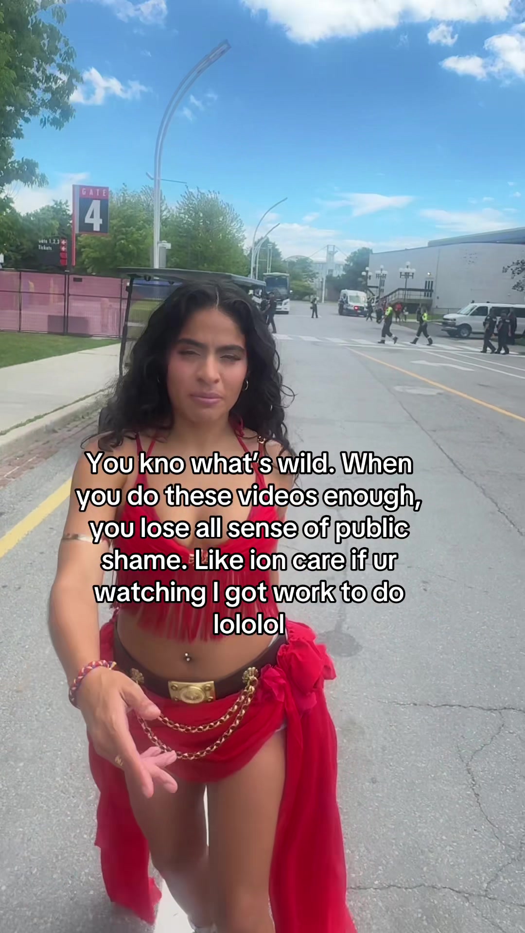 @Jessiereyez