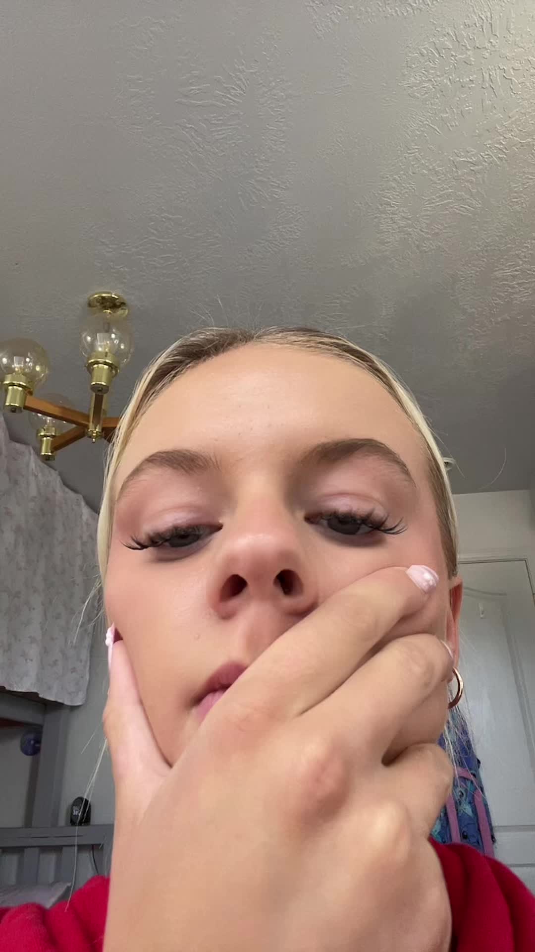 @alyssa