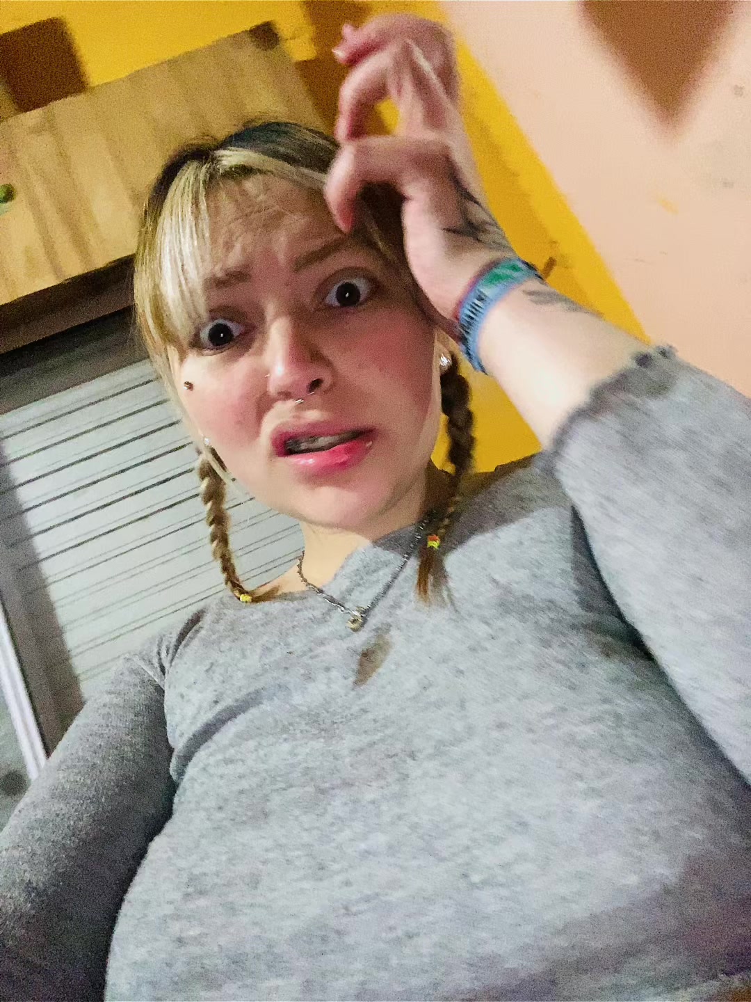 @Abru 🩷