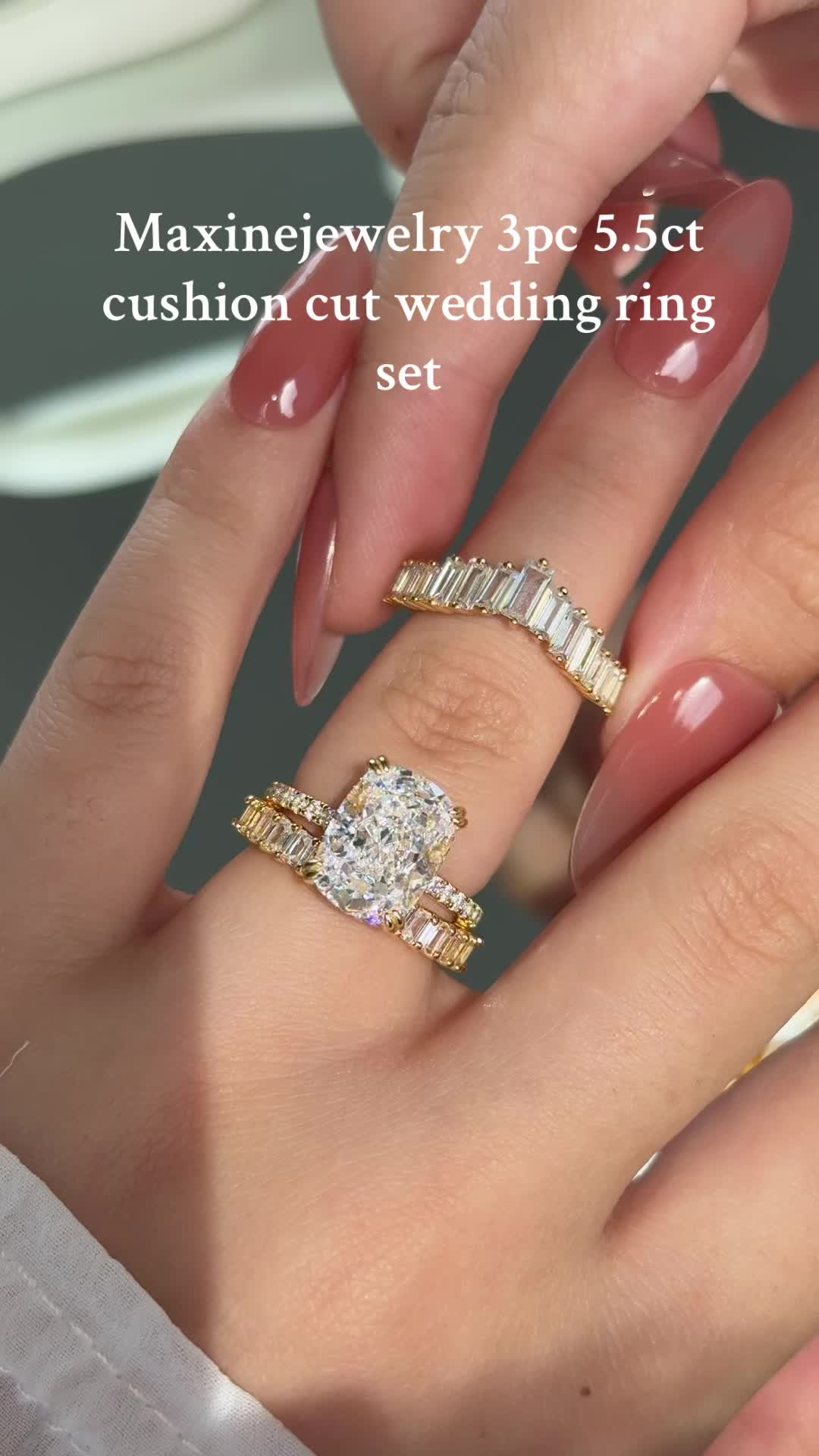 @Maxinejewelry_official