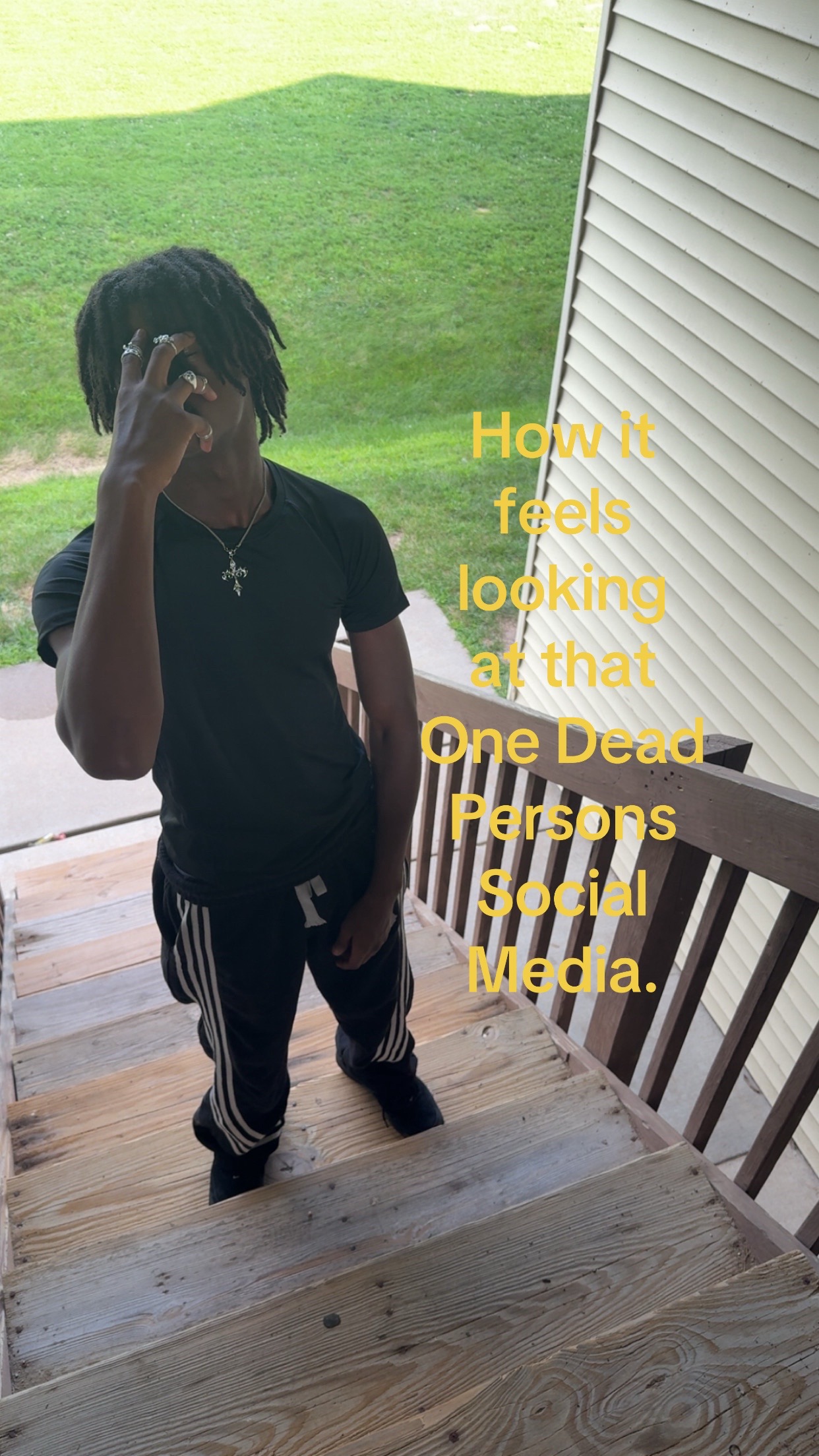@⇀ 𝑭𝑬𝑨𝑹✦𝑯𝑨𝑹𝑳𝑶 ↼