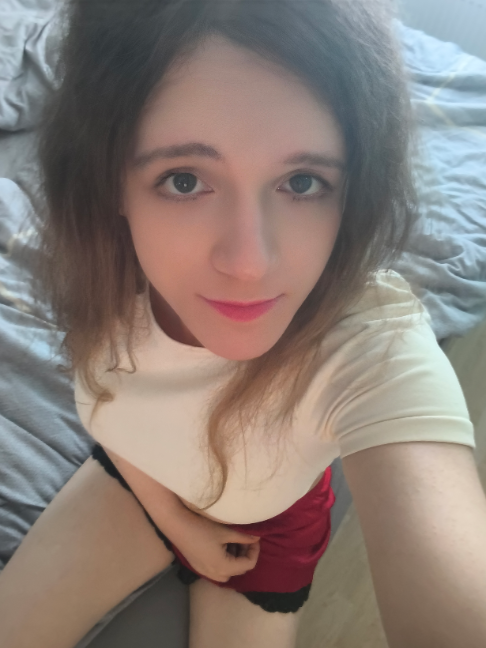 @Laurababyemily