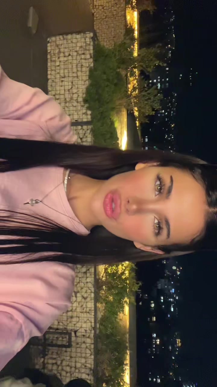 @saraborhann
