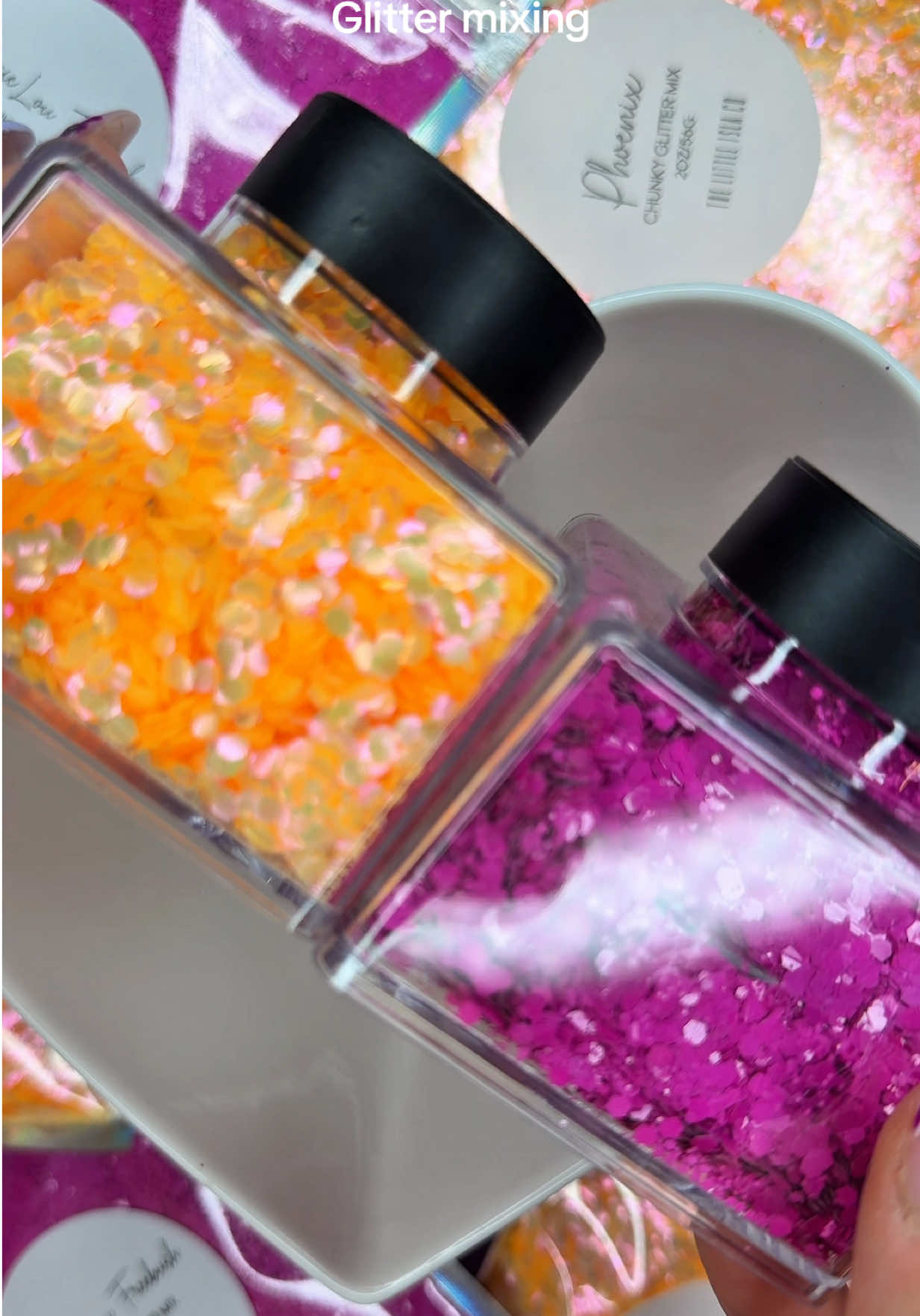 @thelittleislaglitterco- Hannah