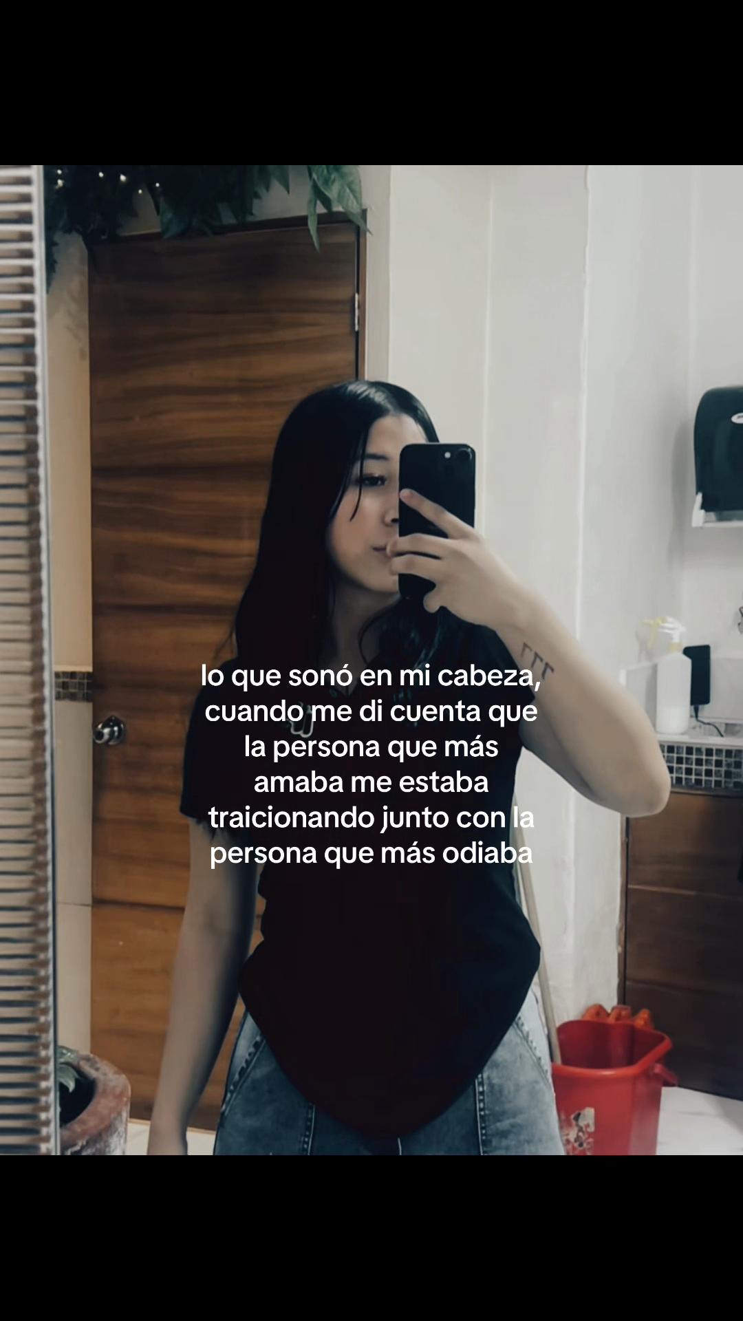 @Estrella Luxi