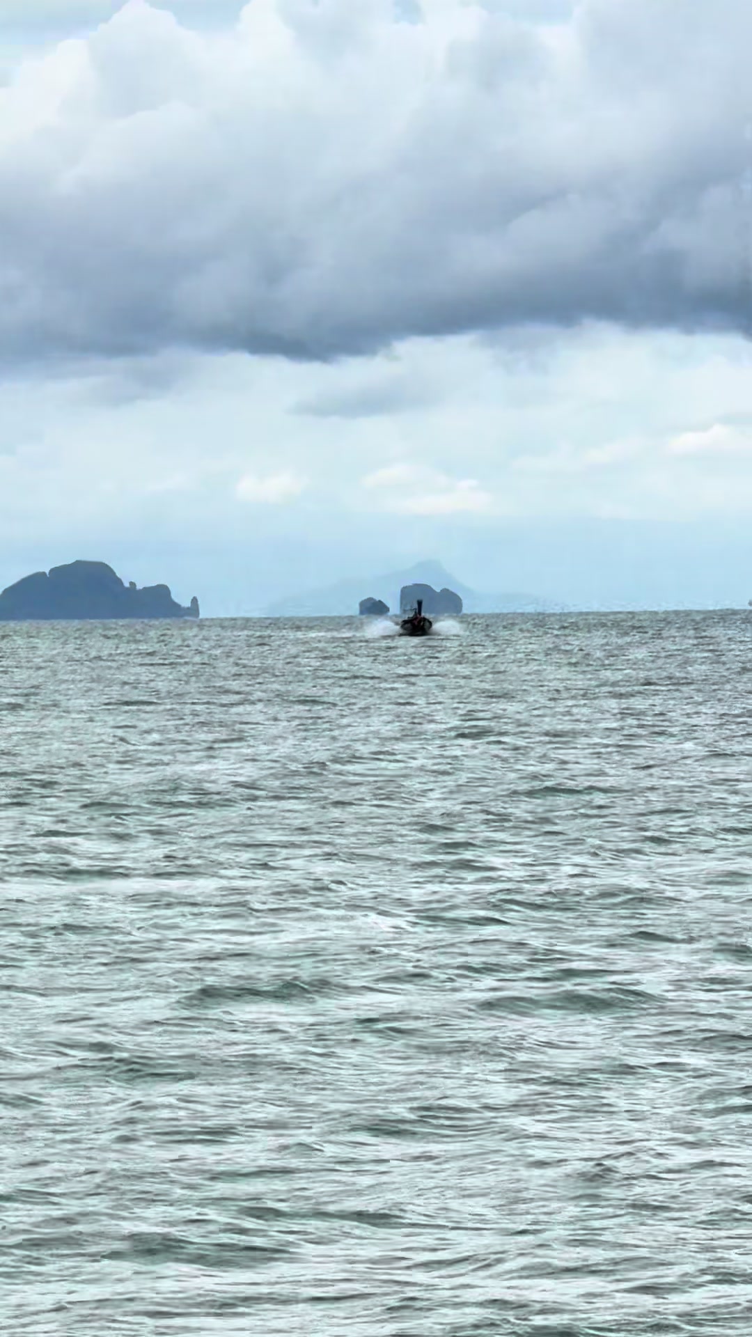 @Noontaxi and boat trip Mr.Noon