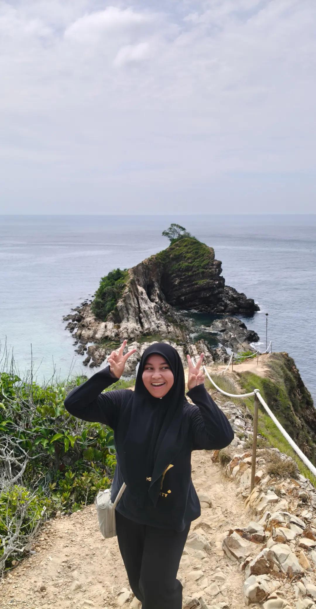 @Nana Jasmine🧕🏻Make It Sopan