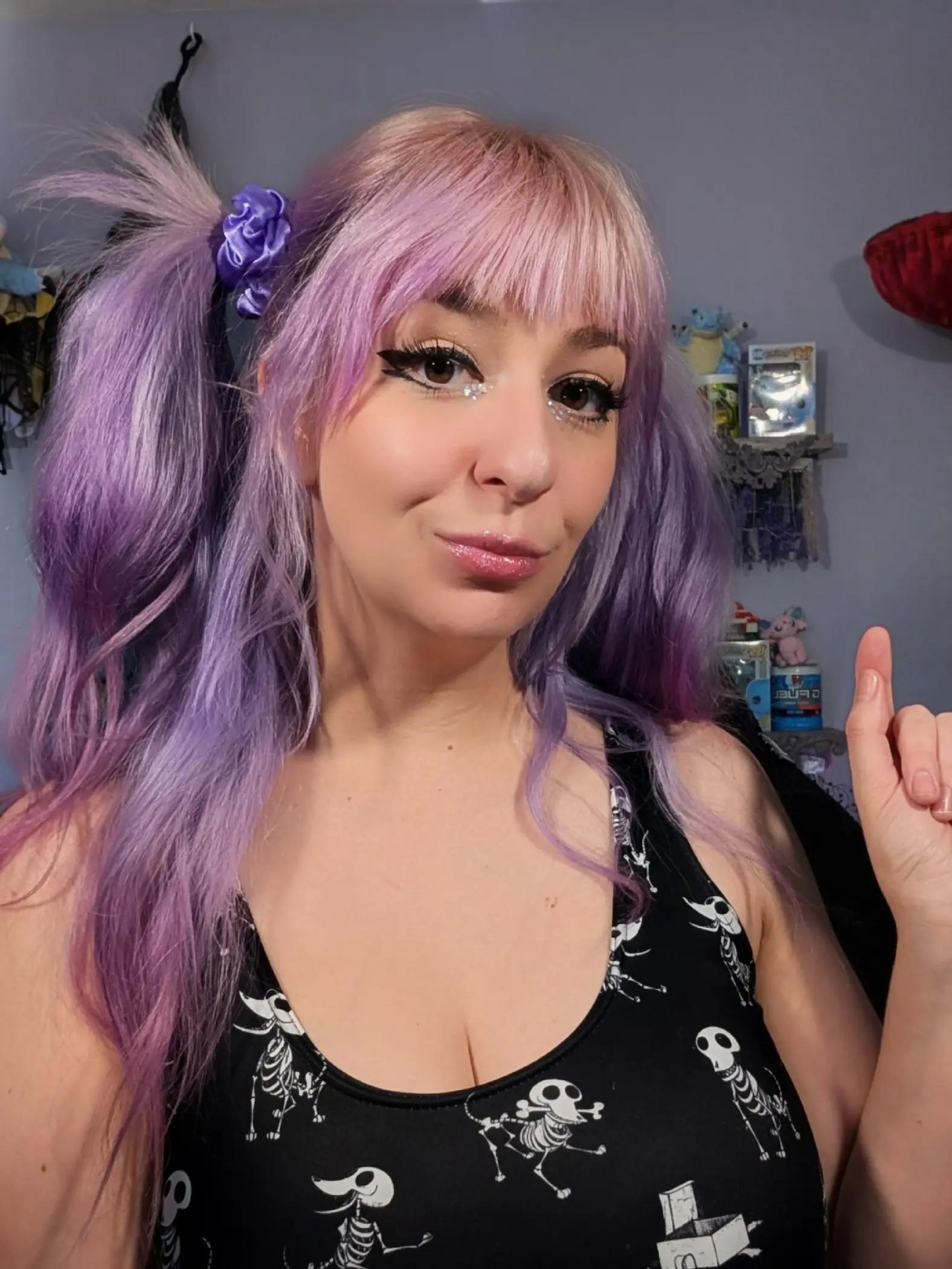 @emeii_