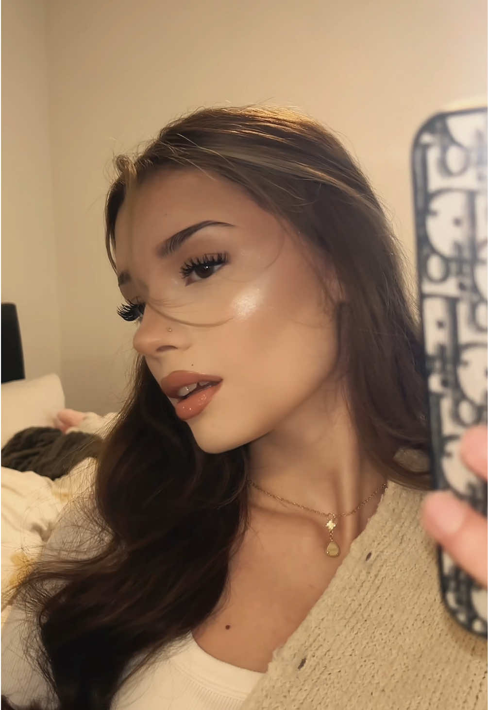 @𝒜𝓃𝒶