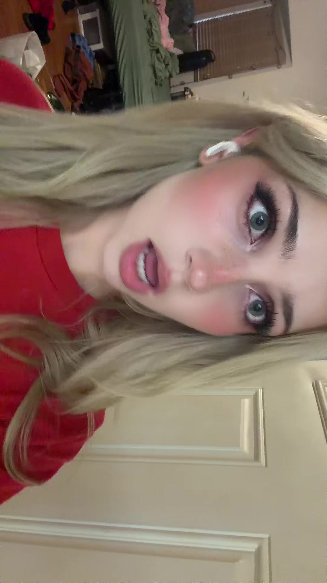 @caroline :3