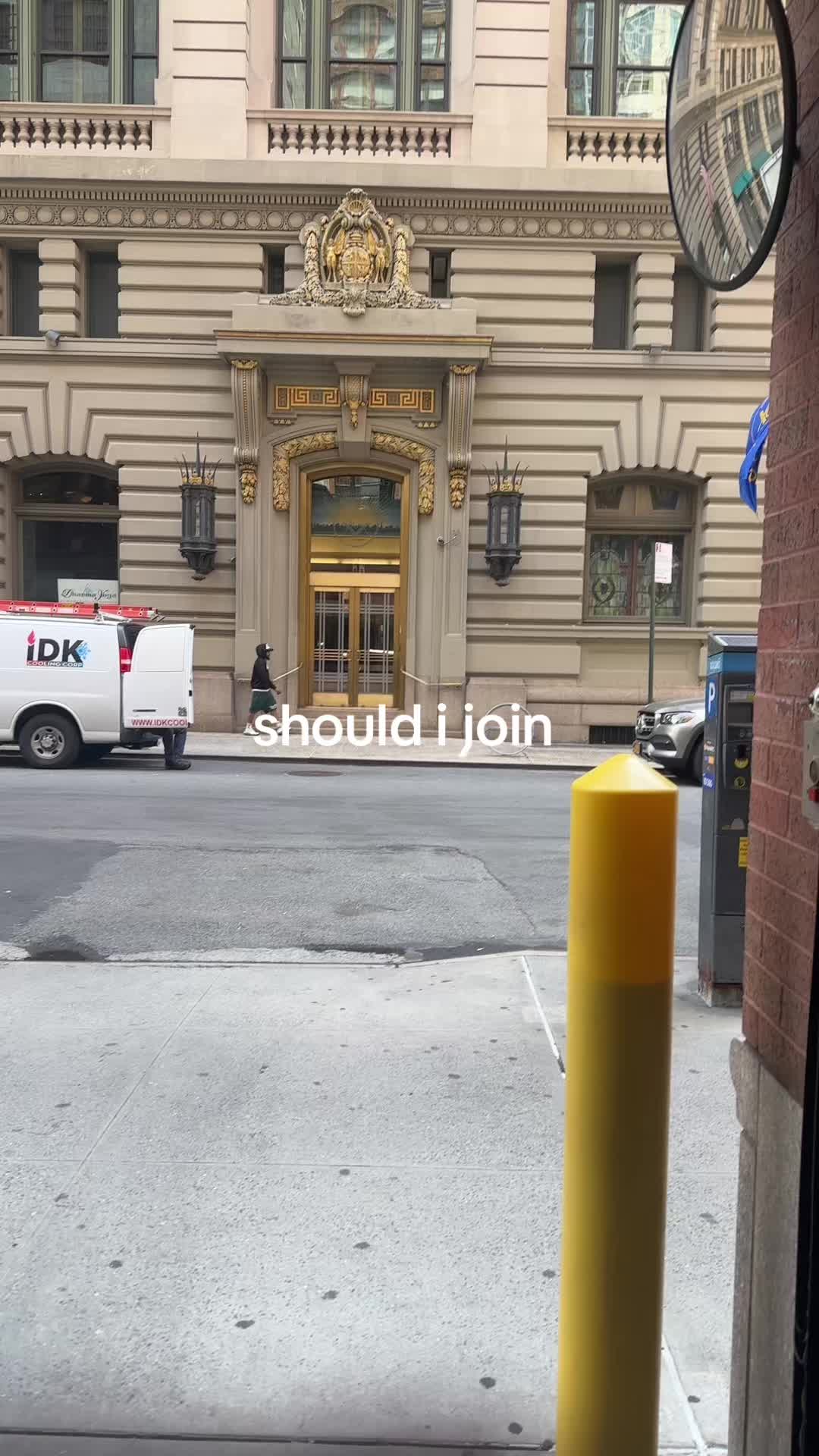 @maxomaxomaxomaxomaxo