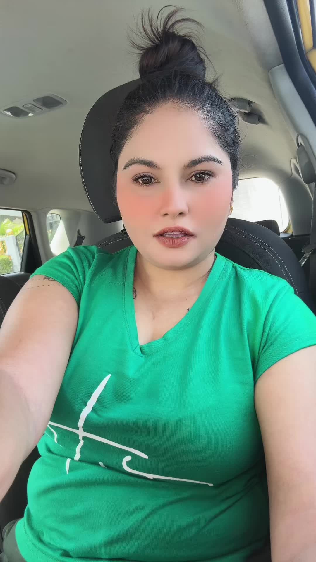 @SEXYNADIA123