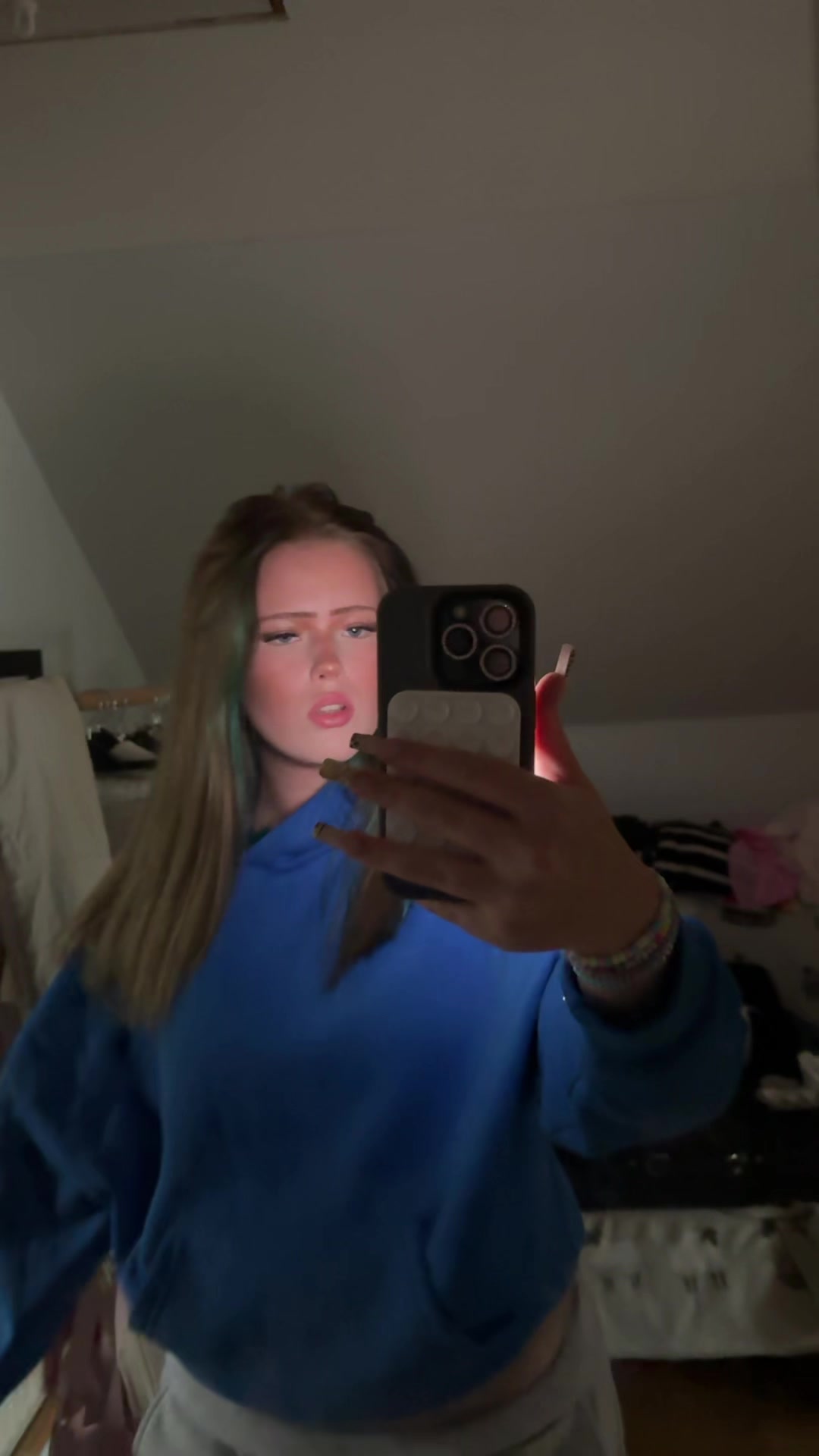@Ellen😇