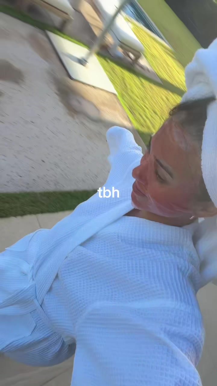 @bellakutzner