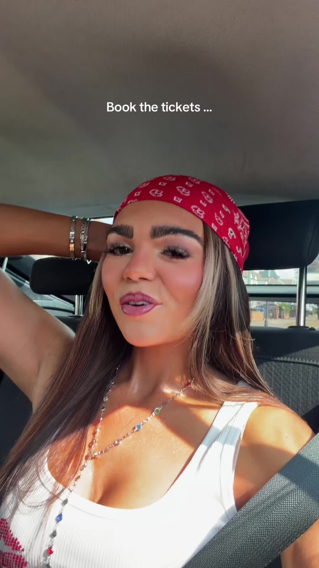 @Lucyappleton21