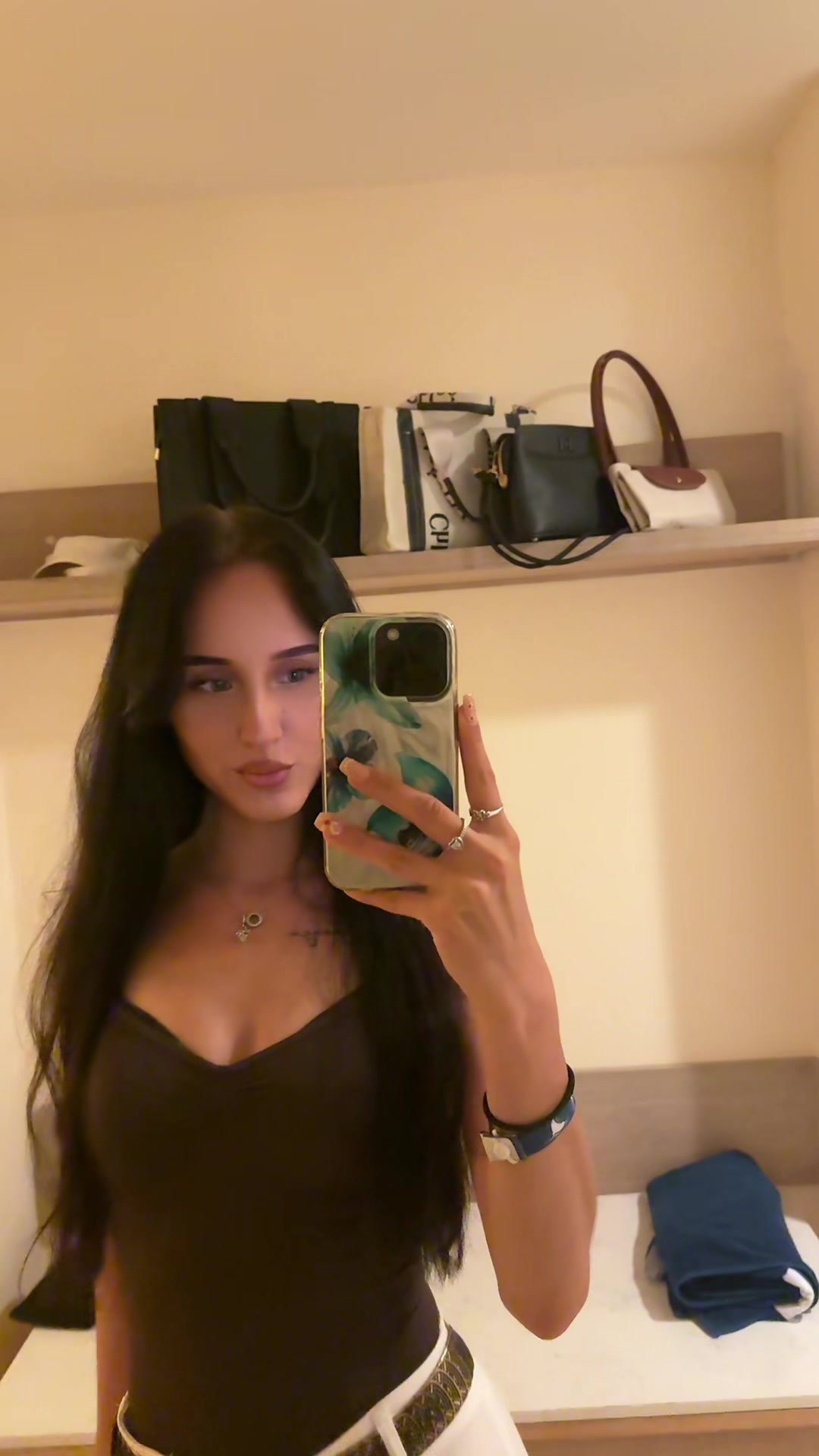 @Sharona𖣂