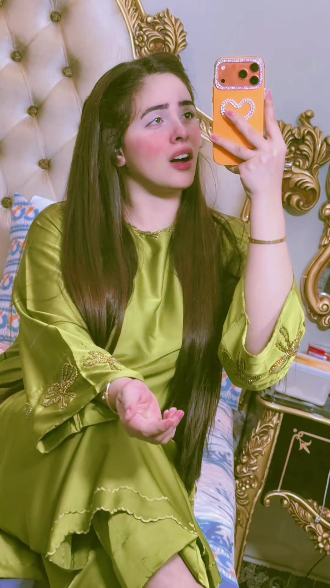 @Hooria Khan 🕊