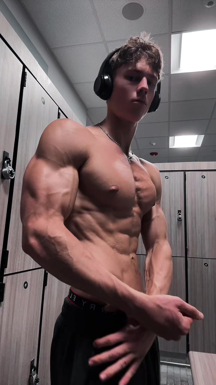 @M