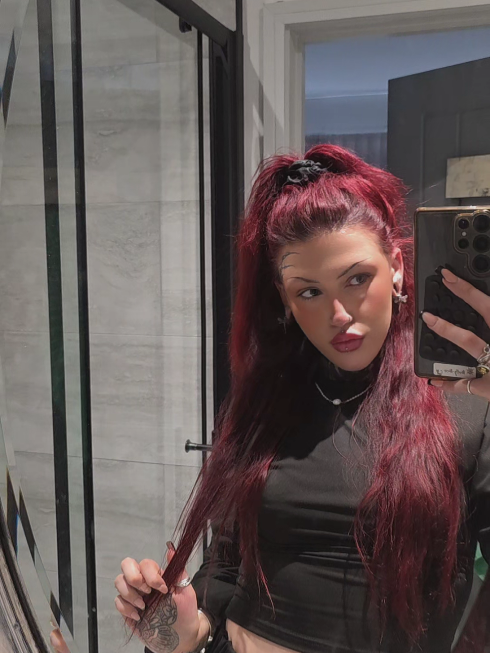 @Molly 🧛🏻&zwj;♀️