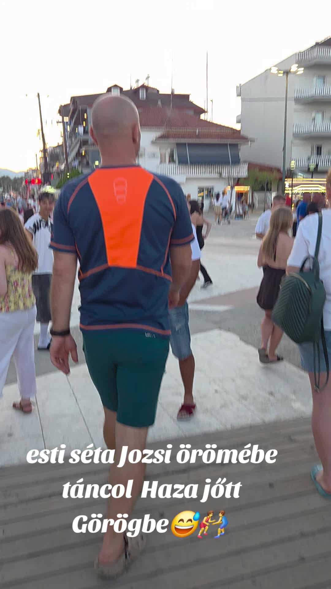 @Timi konyh&aacute;ja ❤️👩&zwj;🍳👨&zwj;👩&zwj;👦