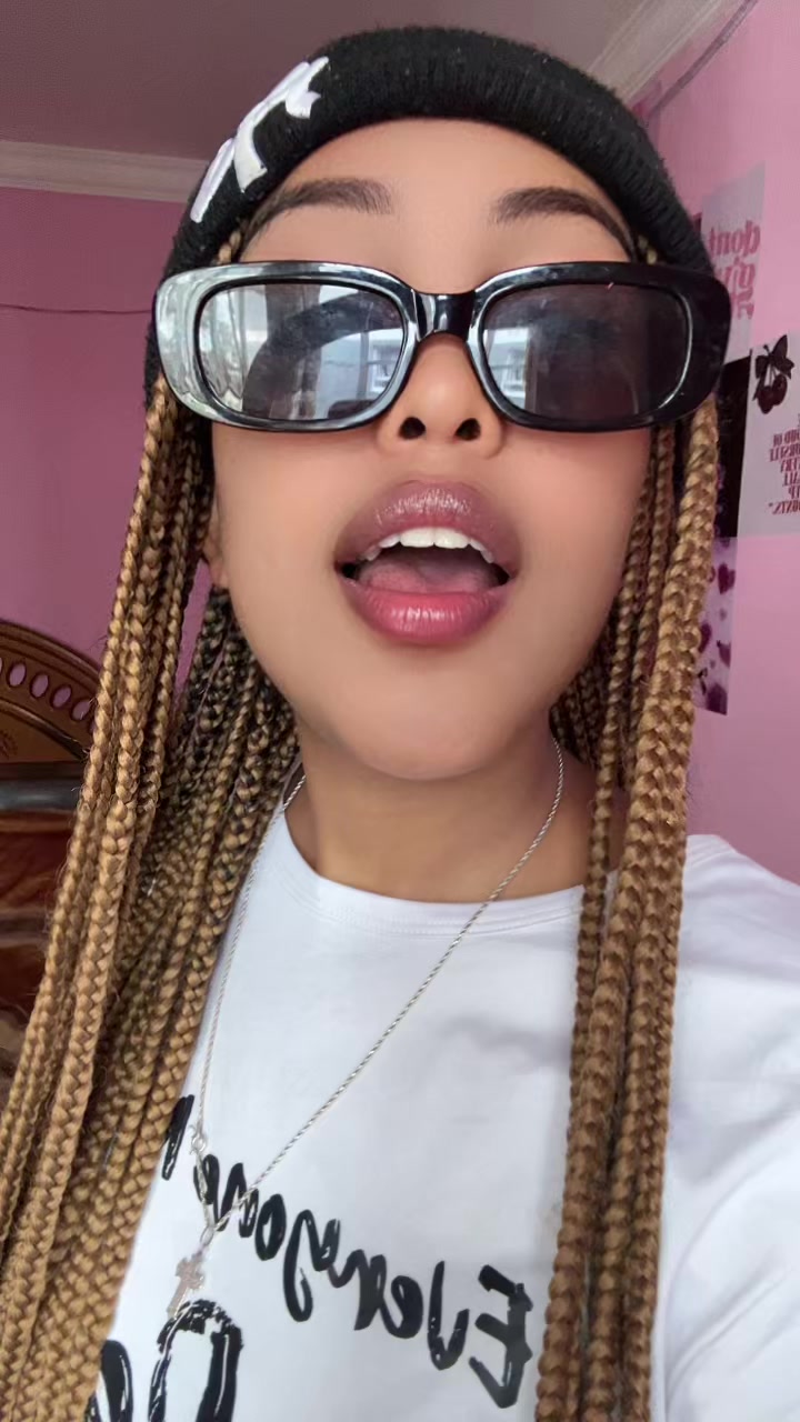 @blushymeti_12