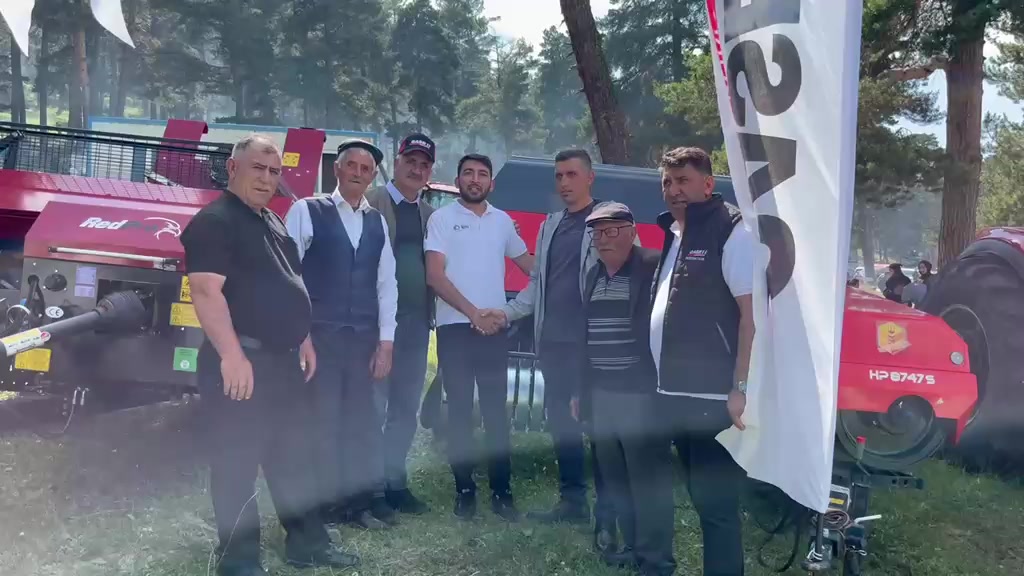@&Ouml;z&ccedil;am Trakt&ouml;r