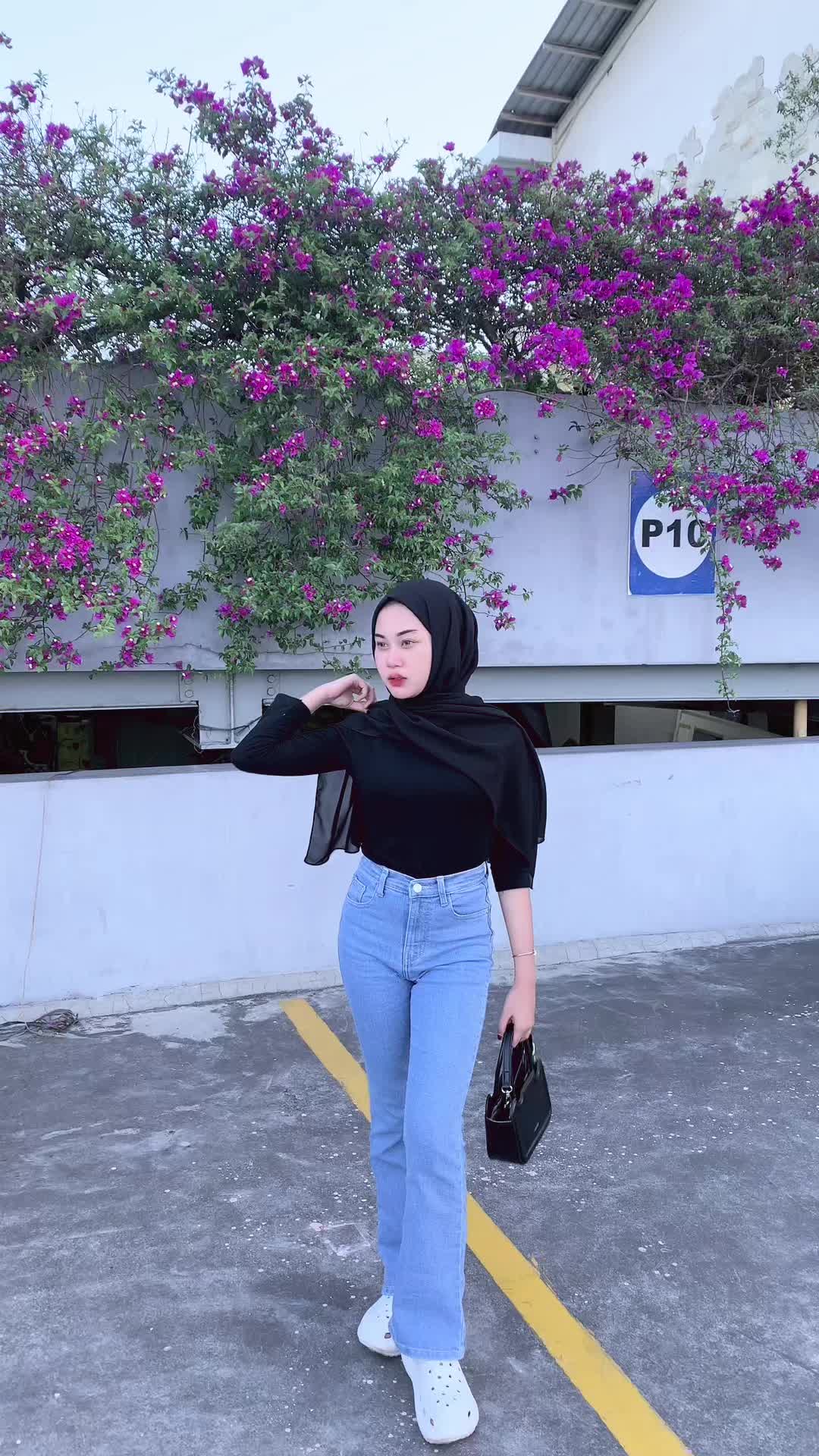 @Nayla