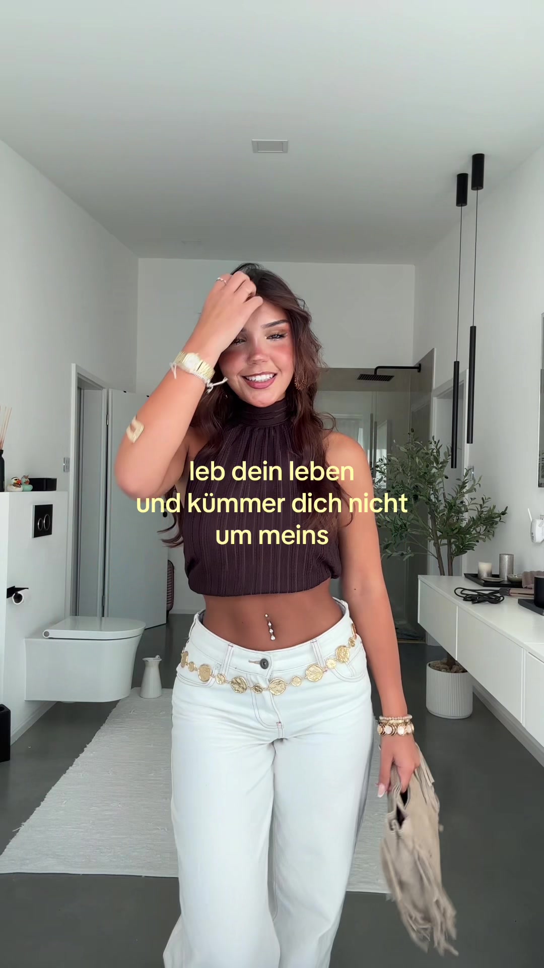 @eniesa_