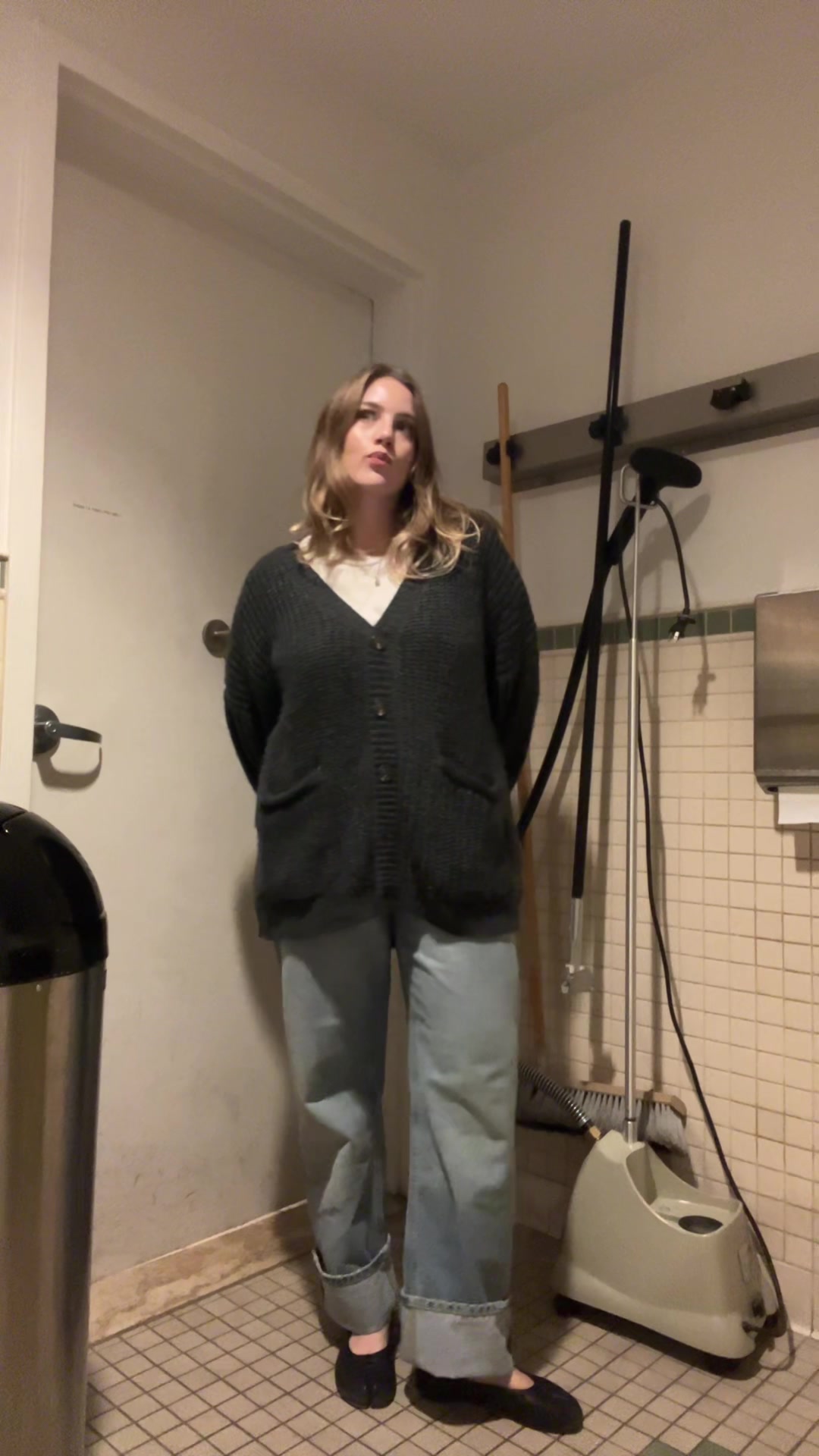 @g