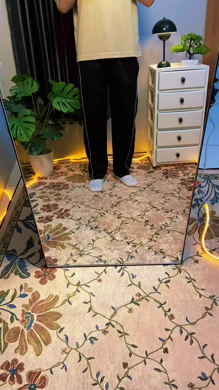 @OutfitCorner