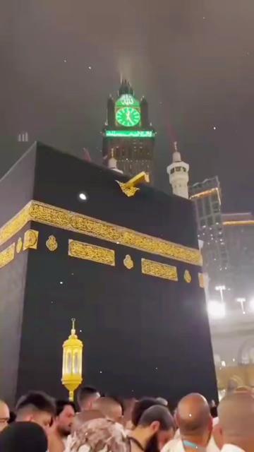@Hira_10