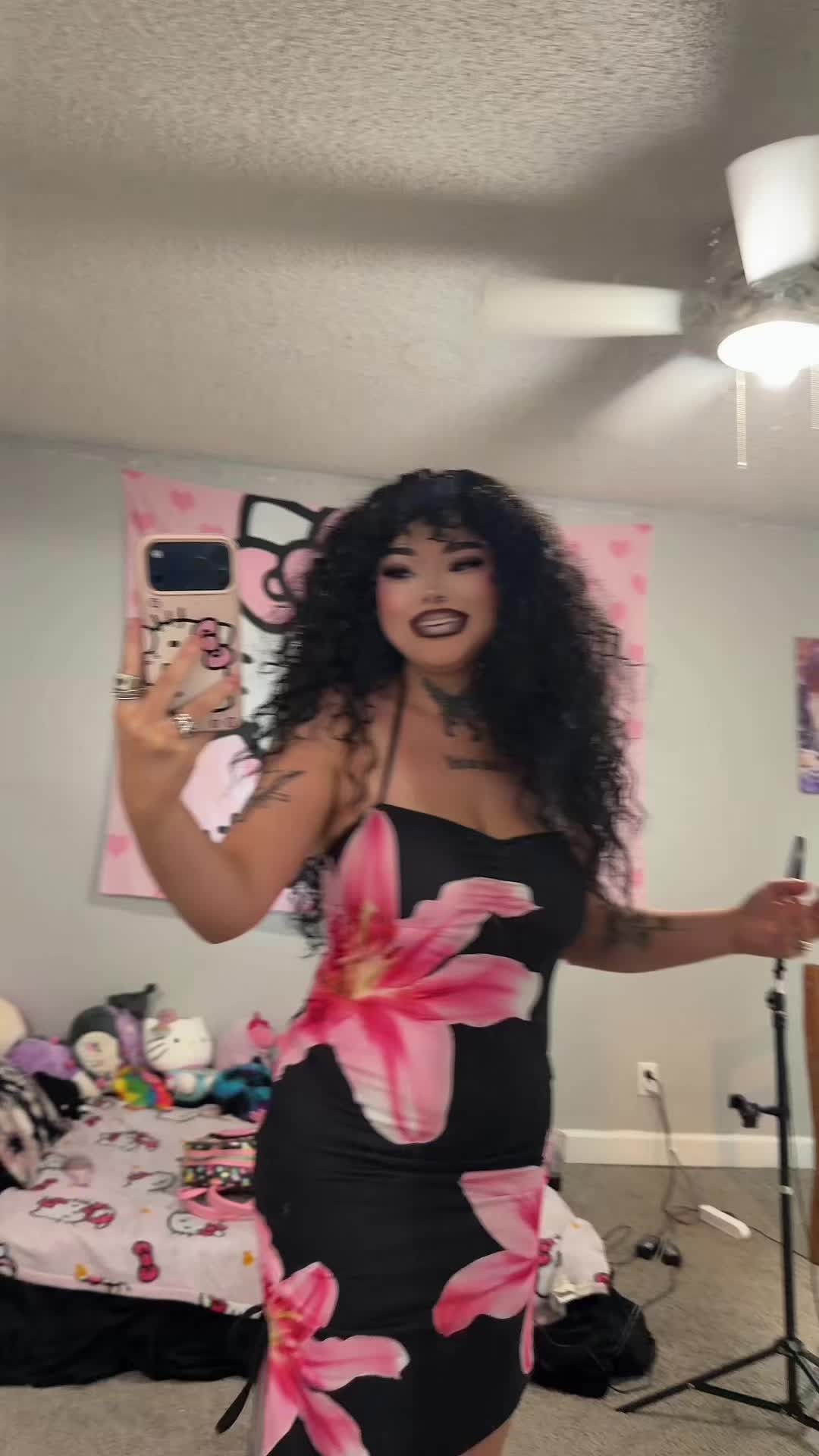 @𝓒𝓱𝓪𝓻𝓵𝓲𝓮🖤🕷️