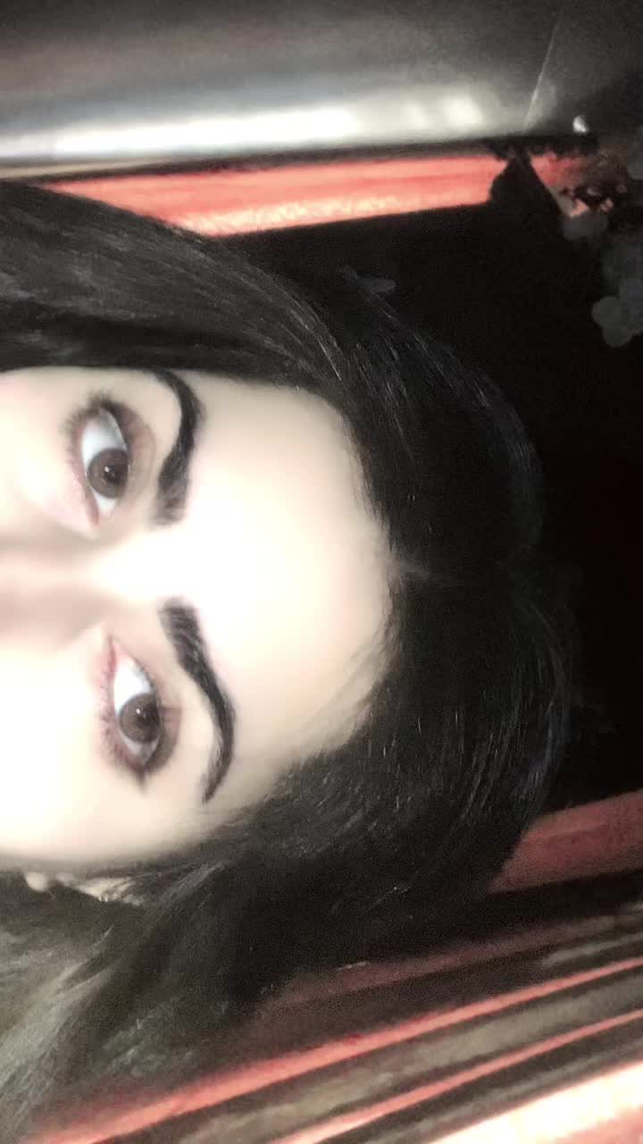 @queen