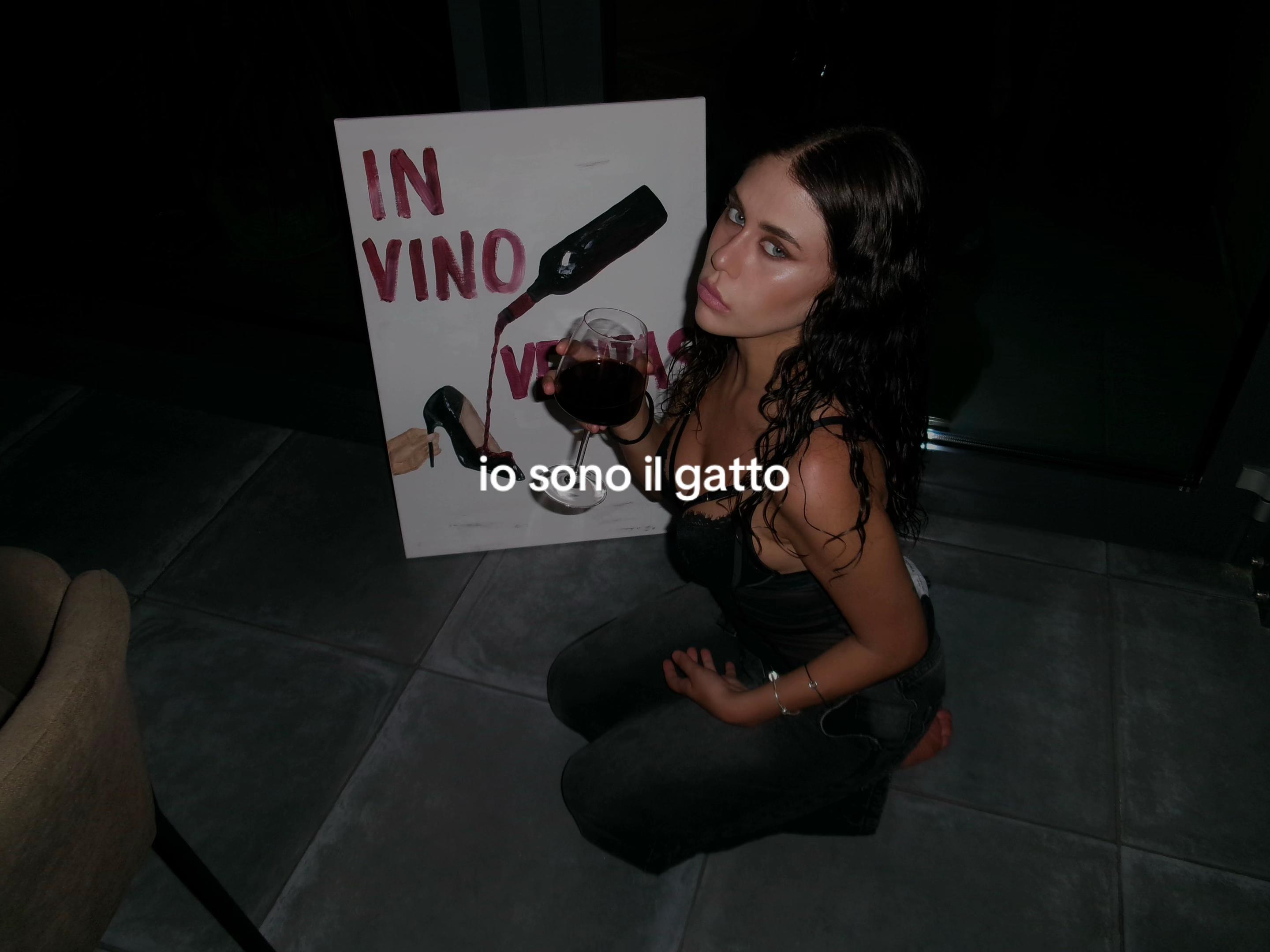 @nicole