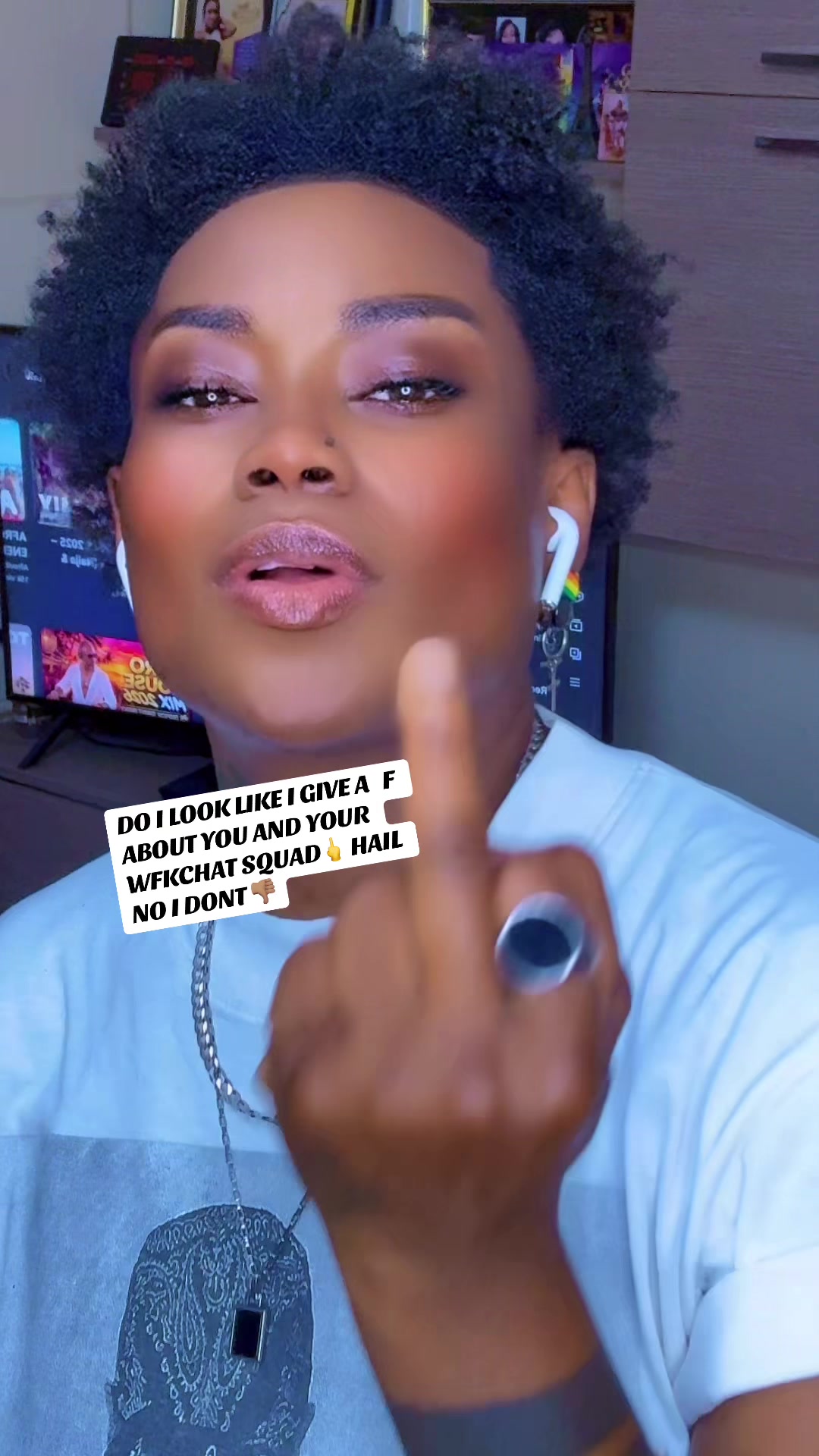 @Queenattitude80🏳️&zwj;🌈