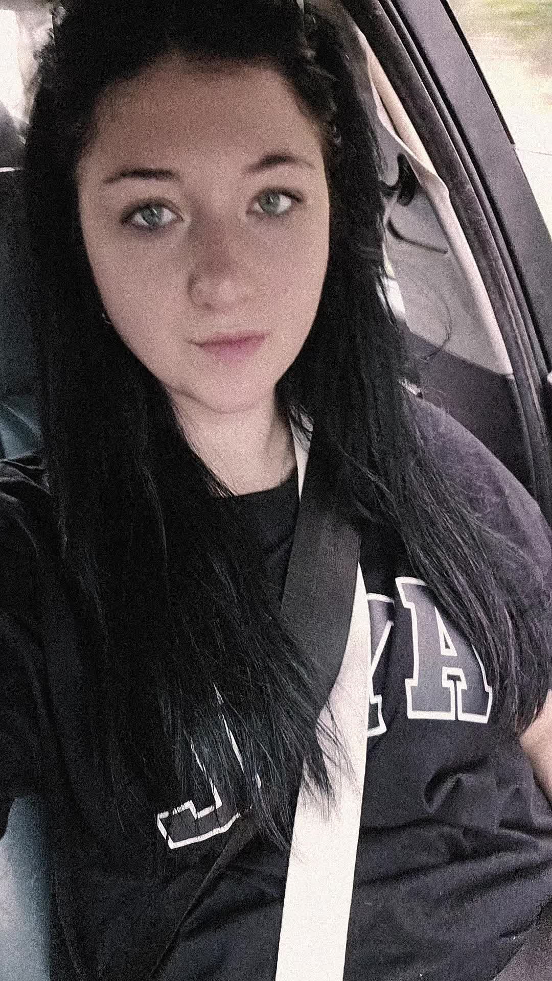 @🖤