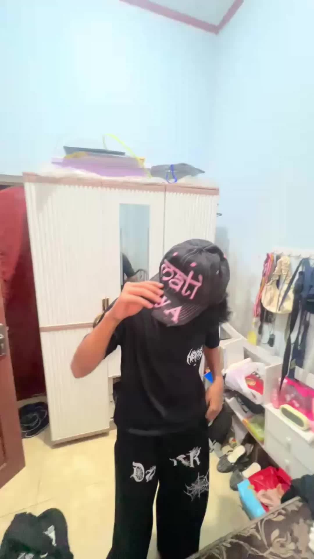 @zaniehbous🀄