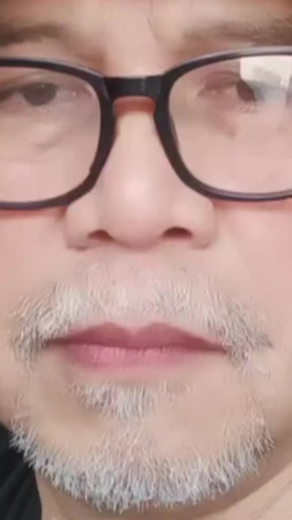 @eLvisB