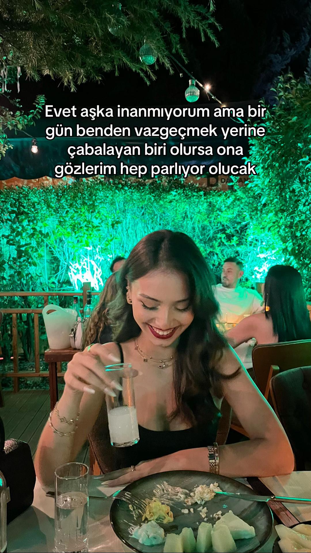 @Elif🌟