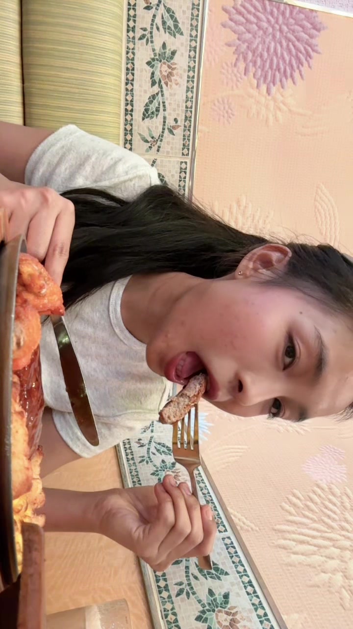 @Htet Myat Noe