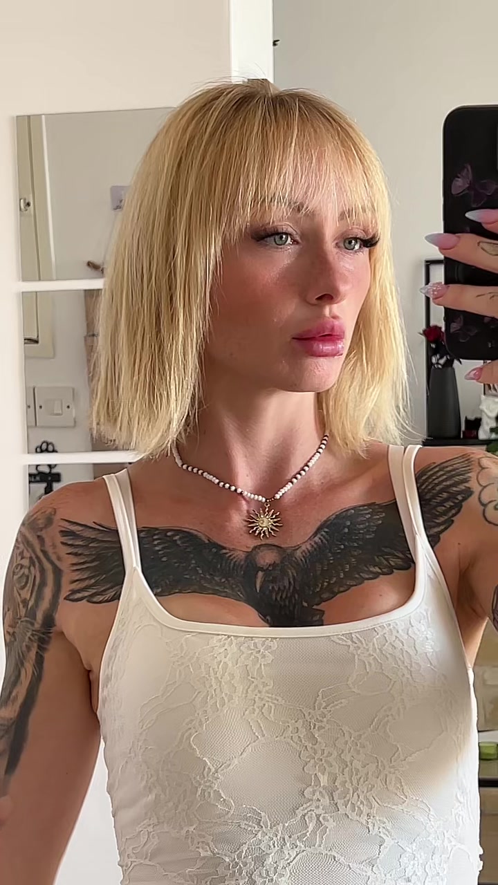 @Hailey