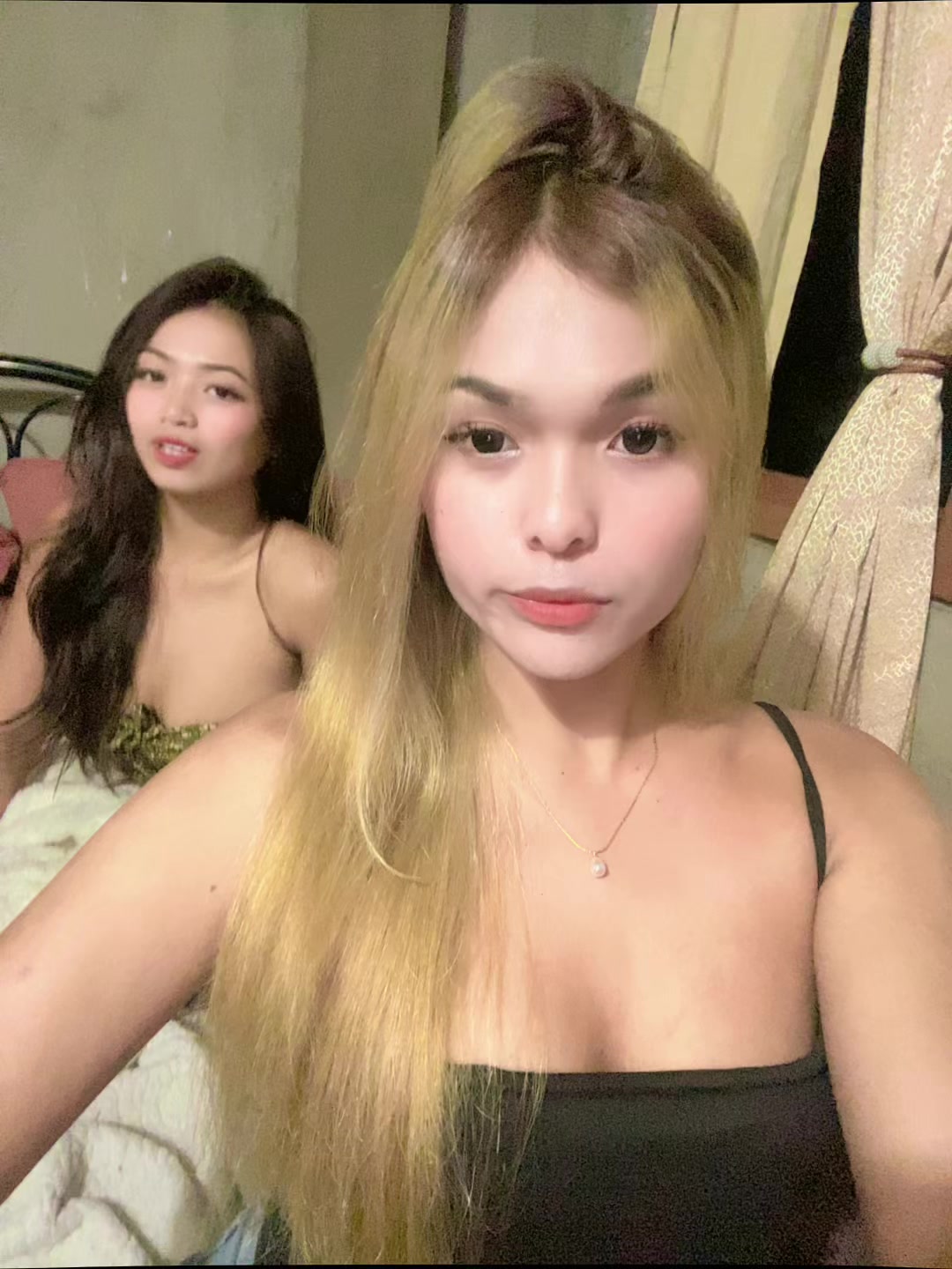 @Lexiee.