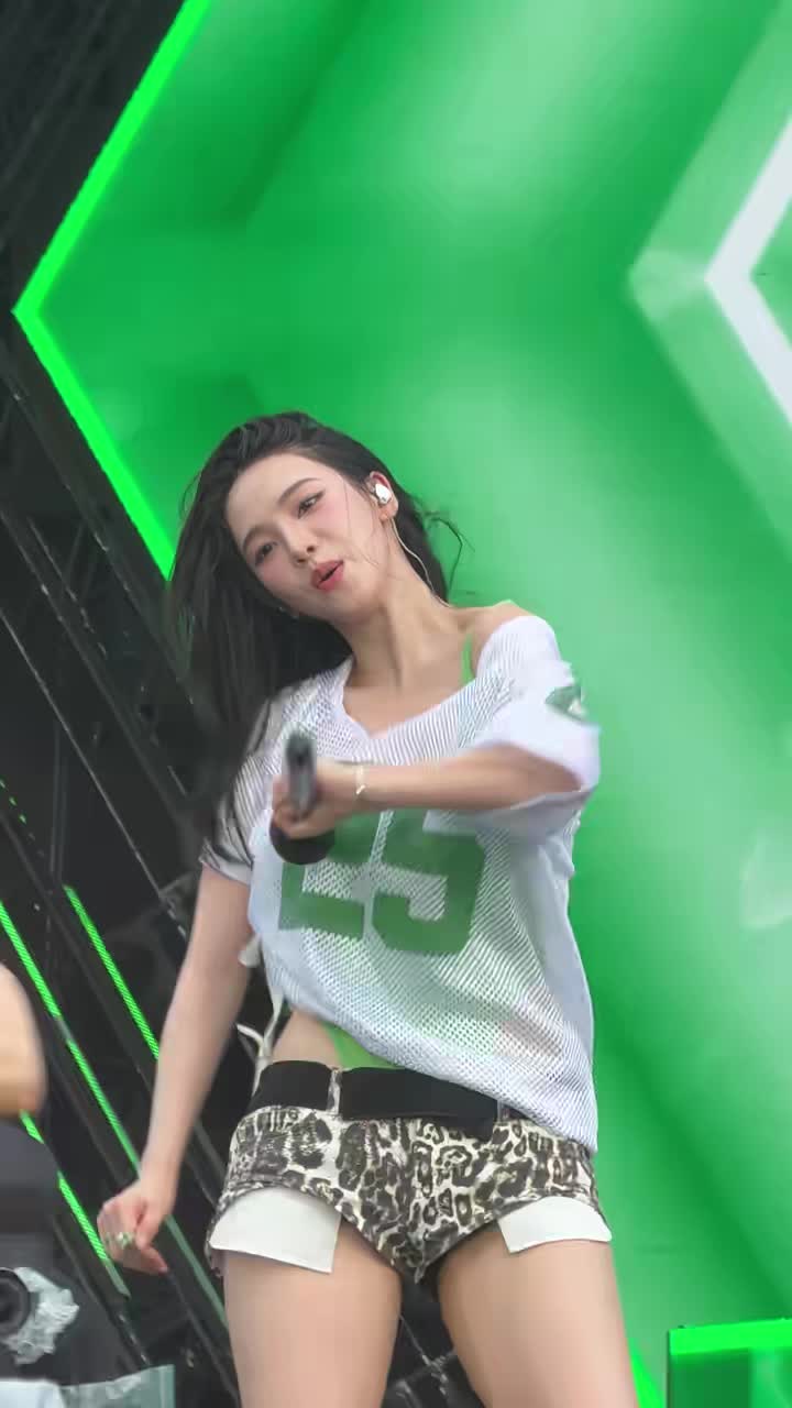 @pyupyu
