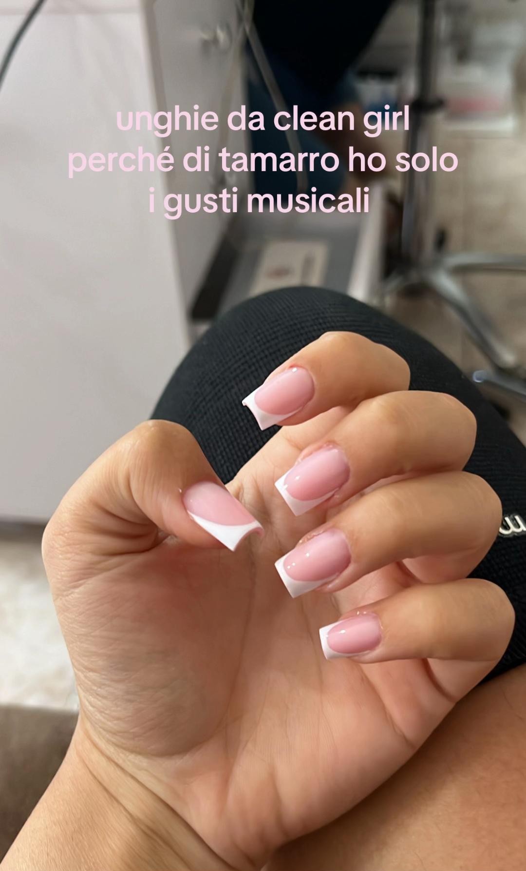 @𝕽𝖔𝖗𝖆🦋