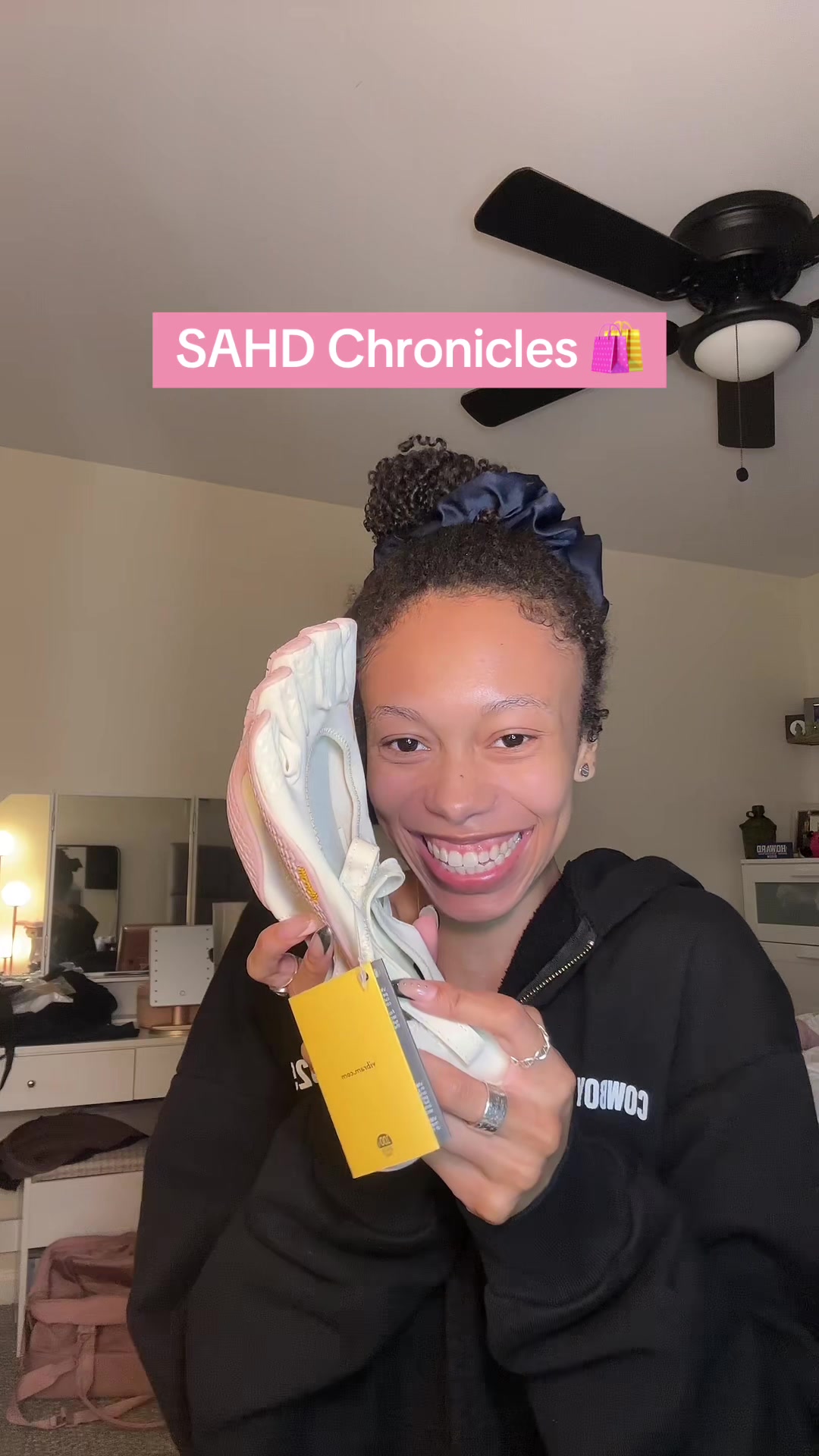 @AYSIA NICOLE