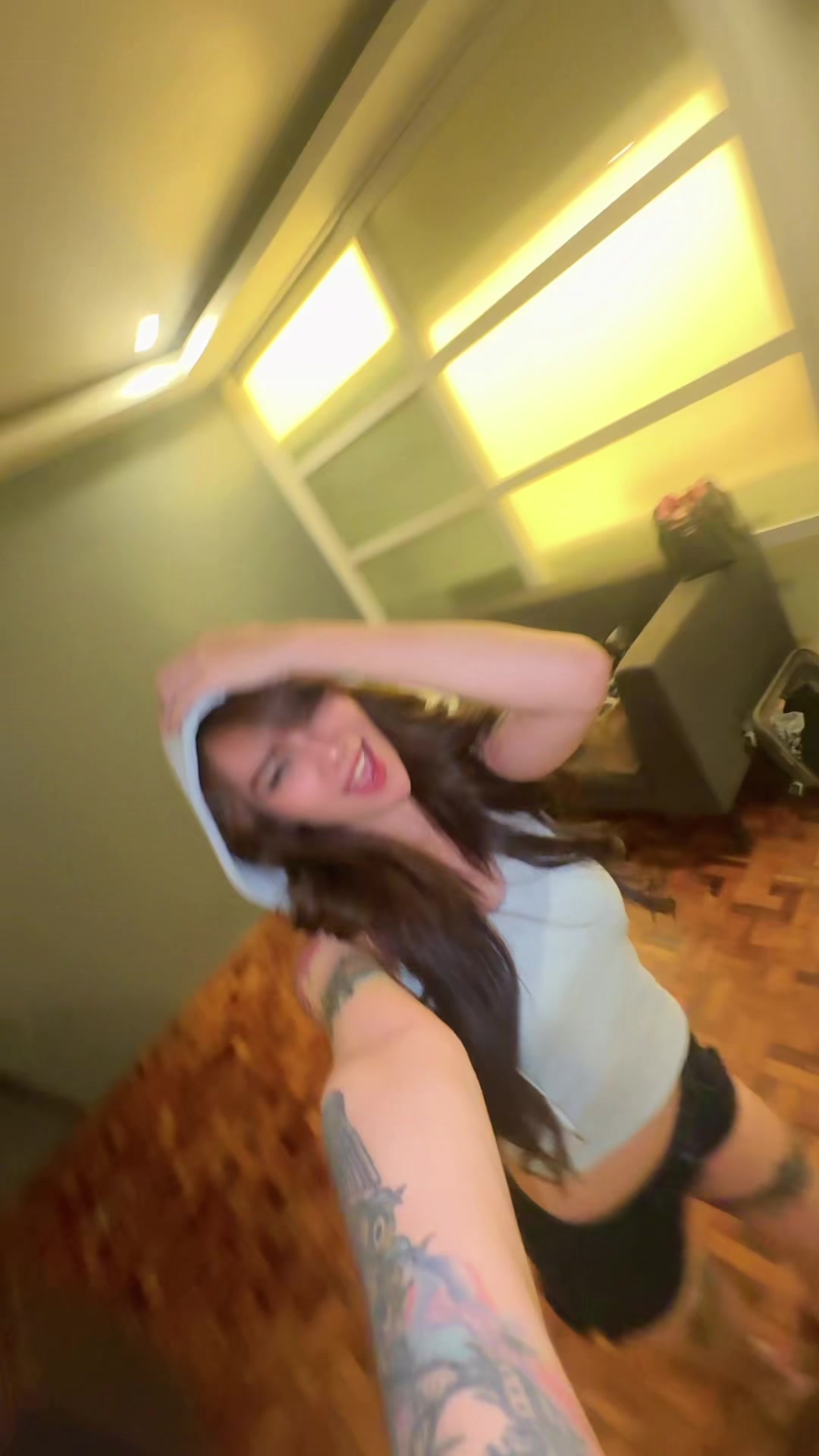 @EcalovesU