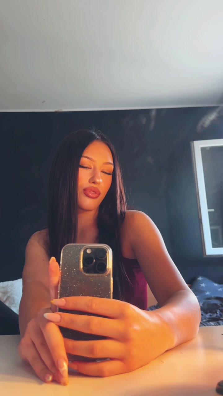 @Leona_b