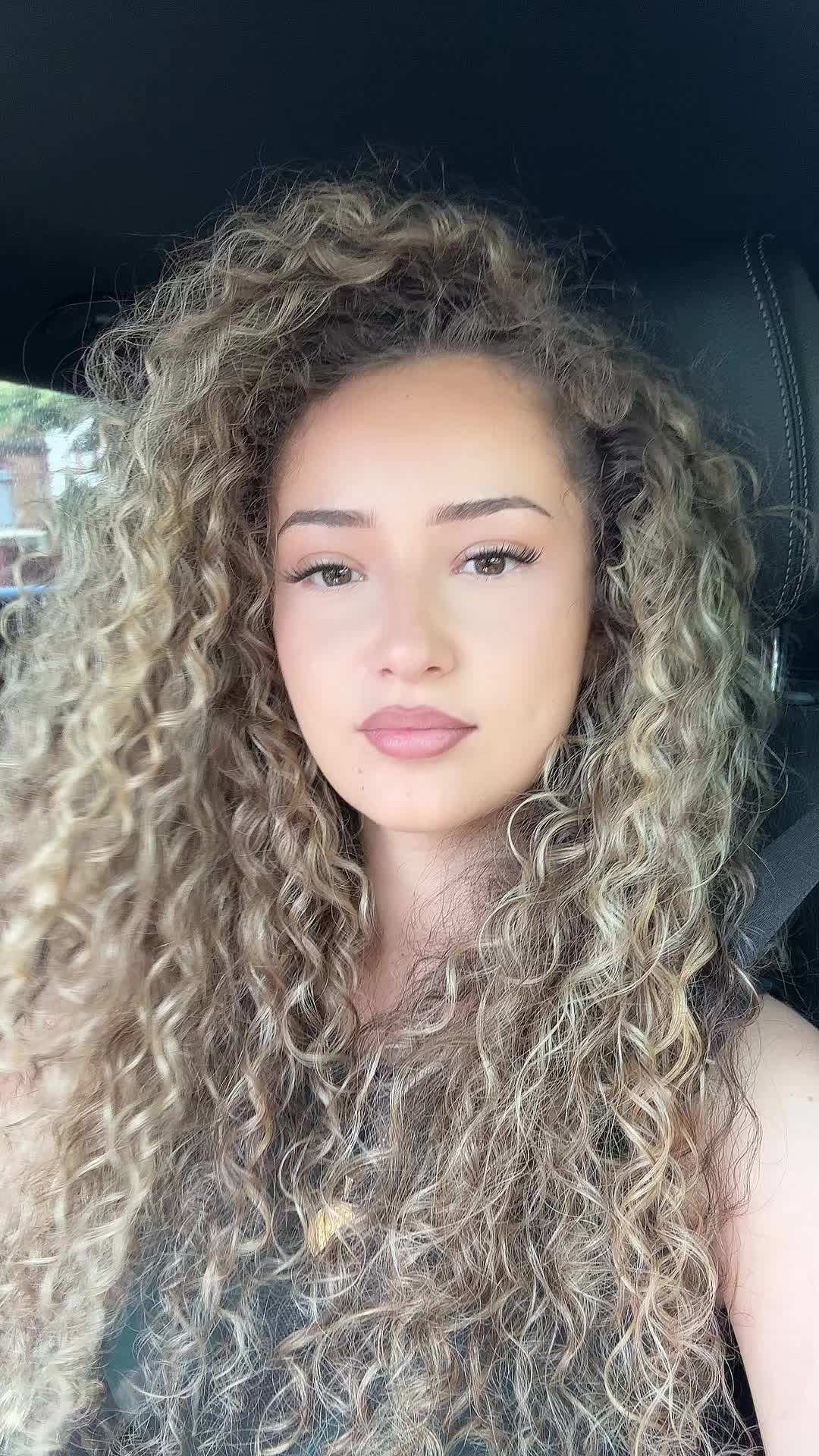 @🇦🇱