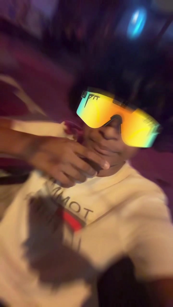 @_.lashup._